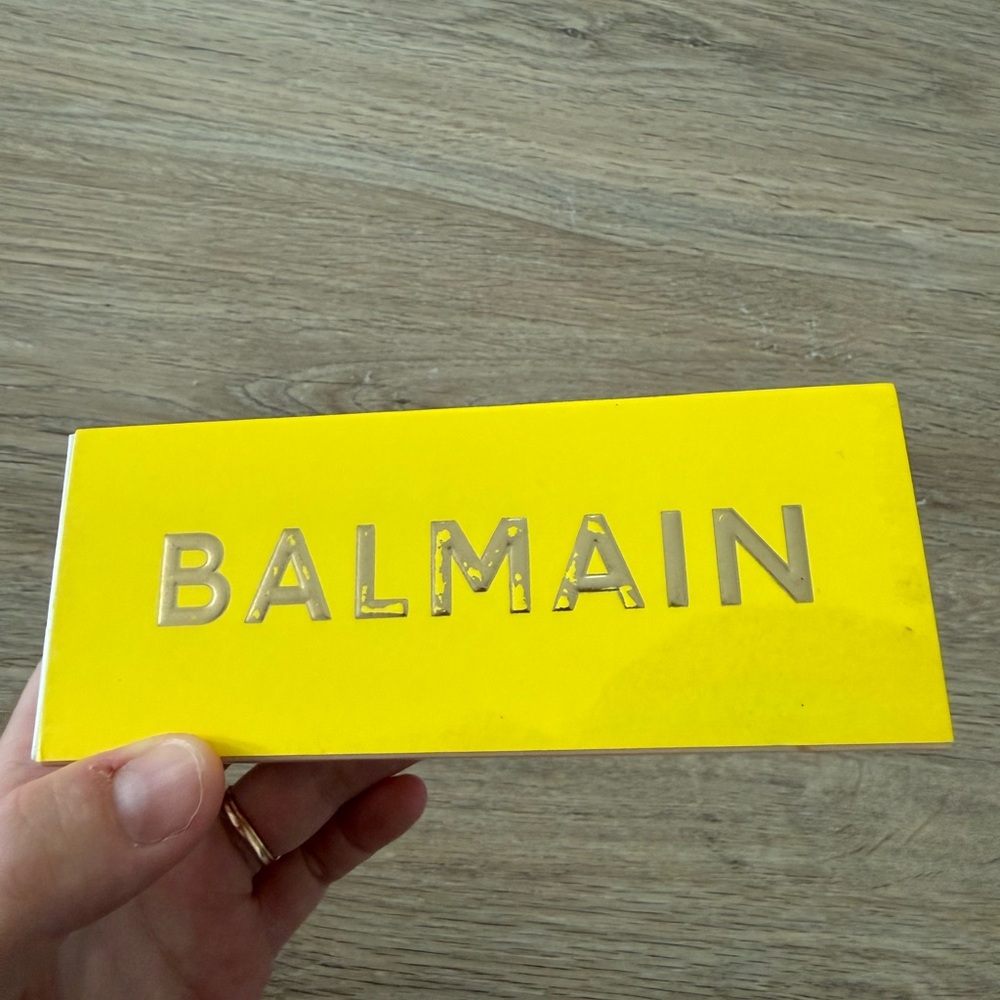 Balmain 18k Gold plated Hair Clip - Picture 8 of 12
